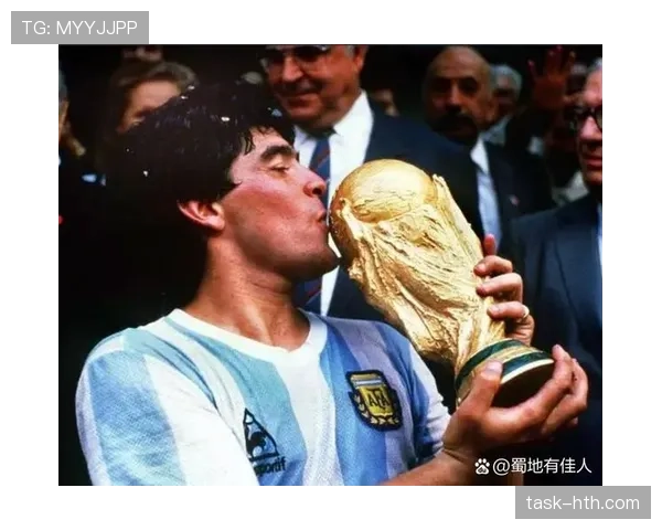 马拉多纳不朽传奇：从那不勒斯到世界，足球之神如何重塑全球足坛格局