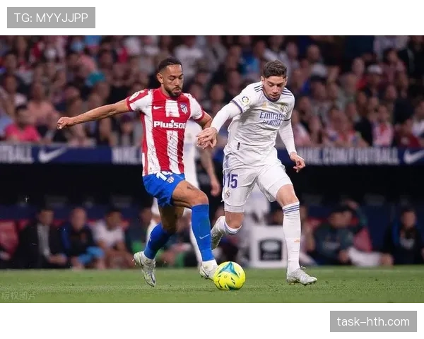 足球联赛当前阶段走势分析与竞争格局观察